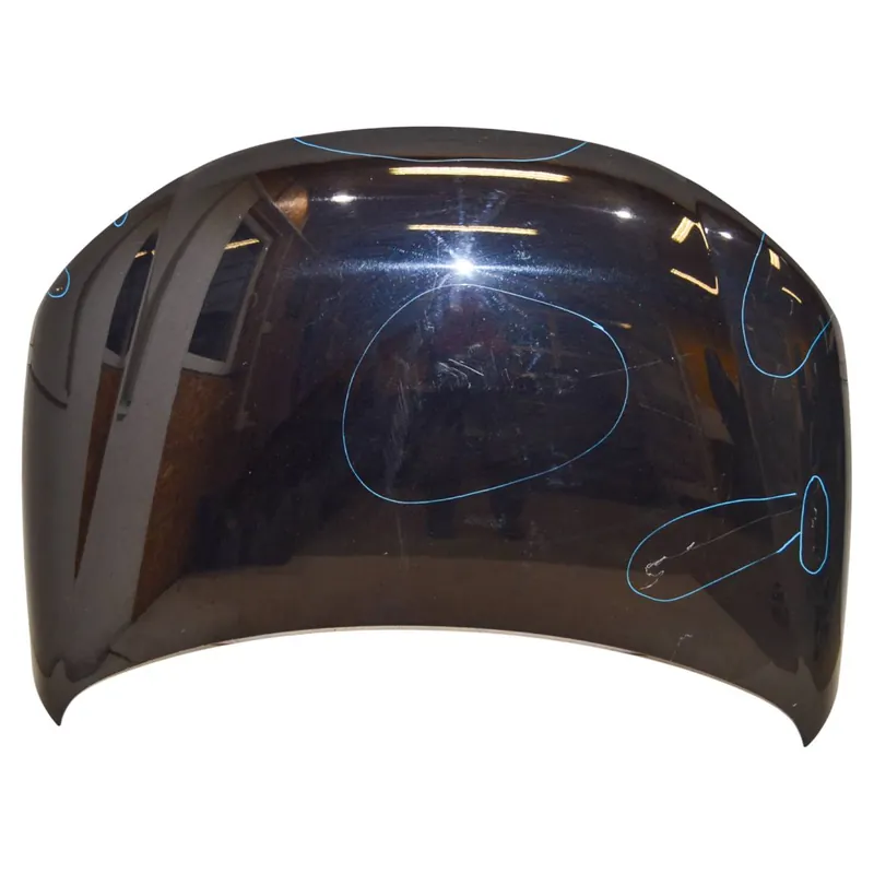 Značkový kapota VW EOS 1Q0 (lift)1Q0823031J - poškozená