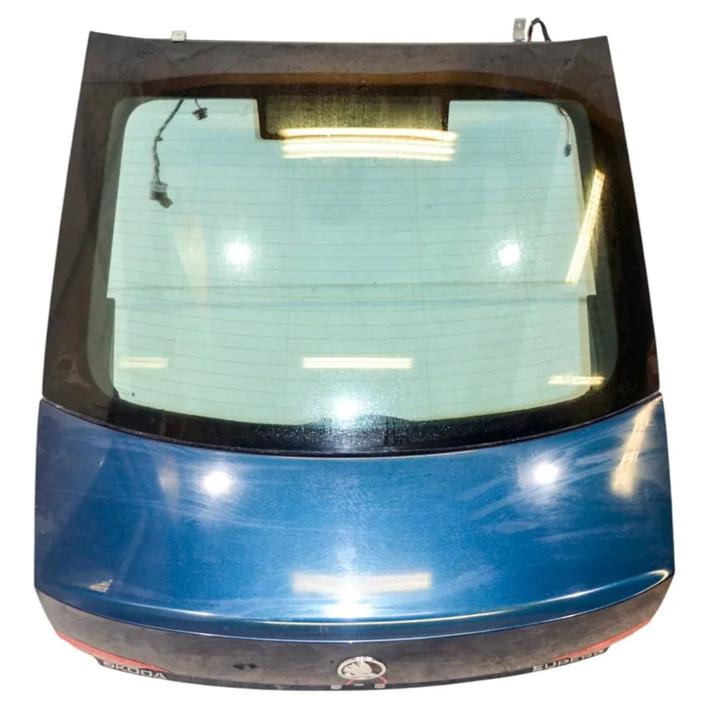 zadní páté dveře ŠKODA Superb III 3V0 (lift) sedan3V5827023A3V5827023B/D - poškozené Omezená Nabídka