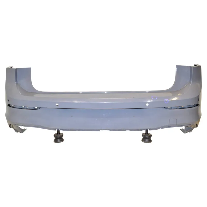 Aktuální nárazník zadní - PDC PA VW Golf VIII 5H0 HB5H6807421D - poškozený, poškozené držáky