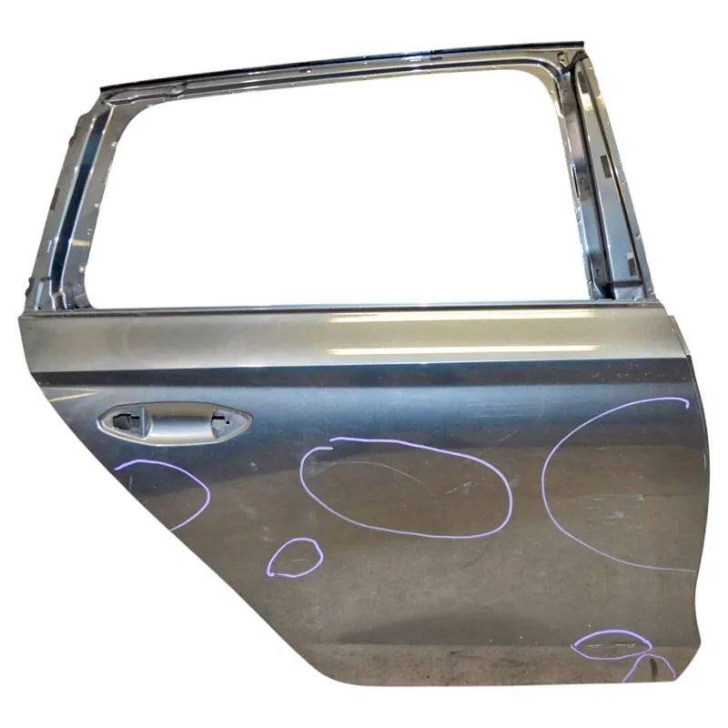 dveře zadní pravé - holé ŠKODA Octavia IV 5E3 combi5E7833052A5E7833052B/C - poškozené Koupit Online