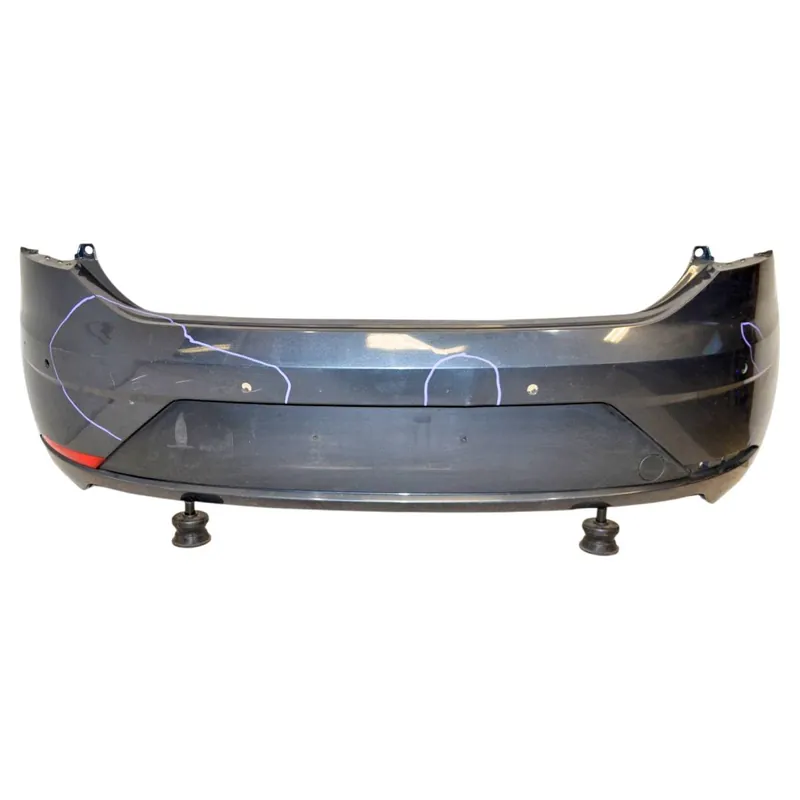 nárazník zadní - PDC SEAT Leon 5F0 lift5F0807421M5F0807421N/P/Q/R/S/T/AA - poškozený Must-Have