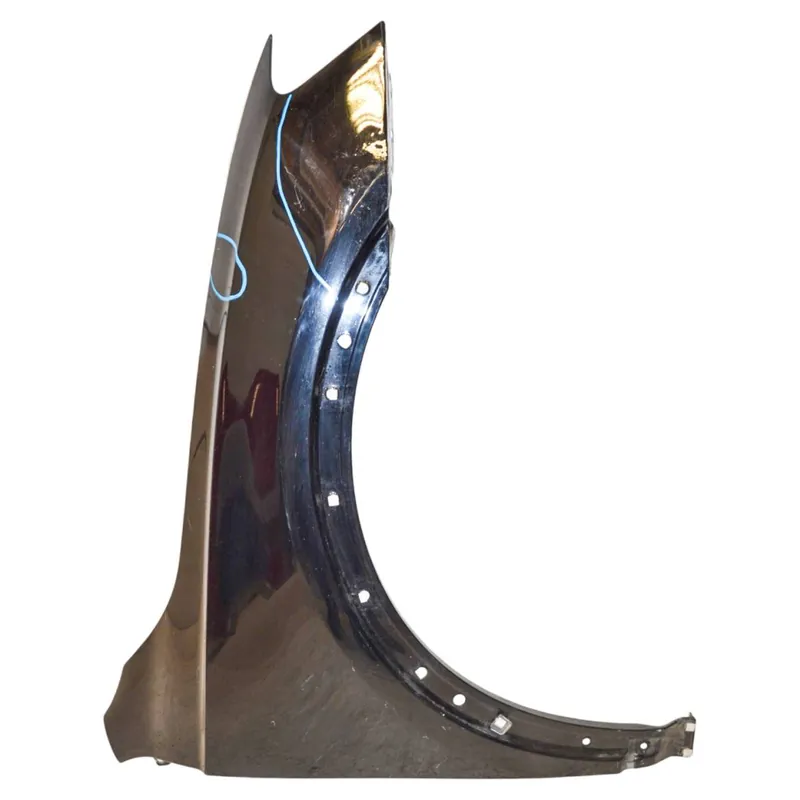 blatník přední pravý AUDI Q3 8U0 (lift)8U0821106 - poškozený Hit Sezóny