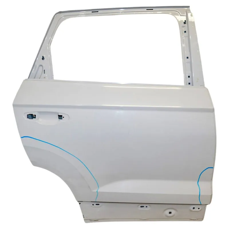 dveře zadní pravé - holé SEAT Ateca 575 ŠKODA Karoq 57A575833052H/J - poškozené Zlevněný