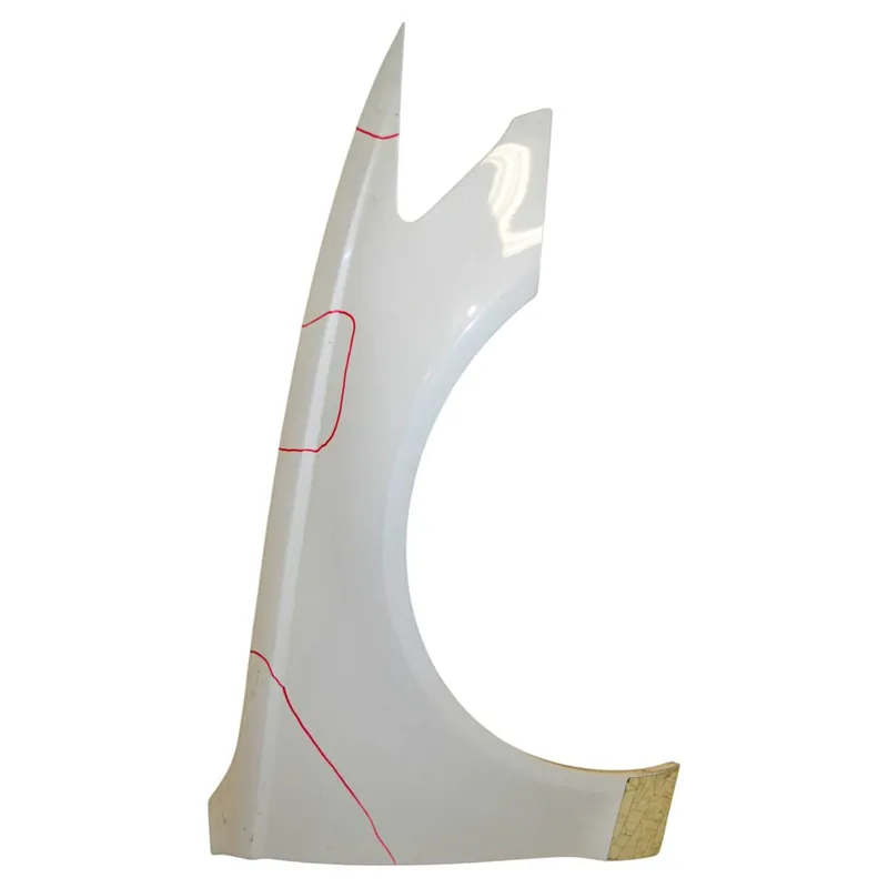 blatník přední pravý AUDI A6 4G0 (lift)4G0821102 - poškrábaný Značkový