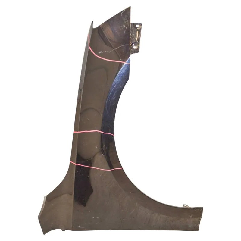 blatník přední pravý ŠKODA Octavia III 5E0 lift5E0821106C - poškozený Oblíbený