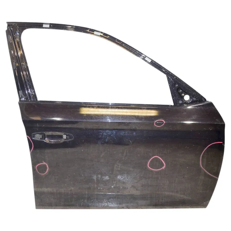 dveře přední pravé - holé ŠKODA Kamiq 658658831312A658831052A658831052B - poškozené Cenový Hit