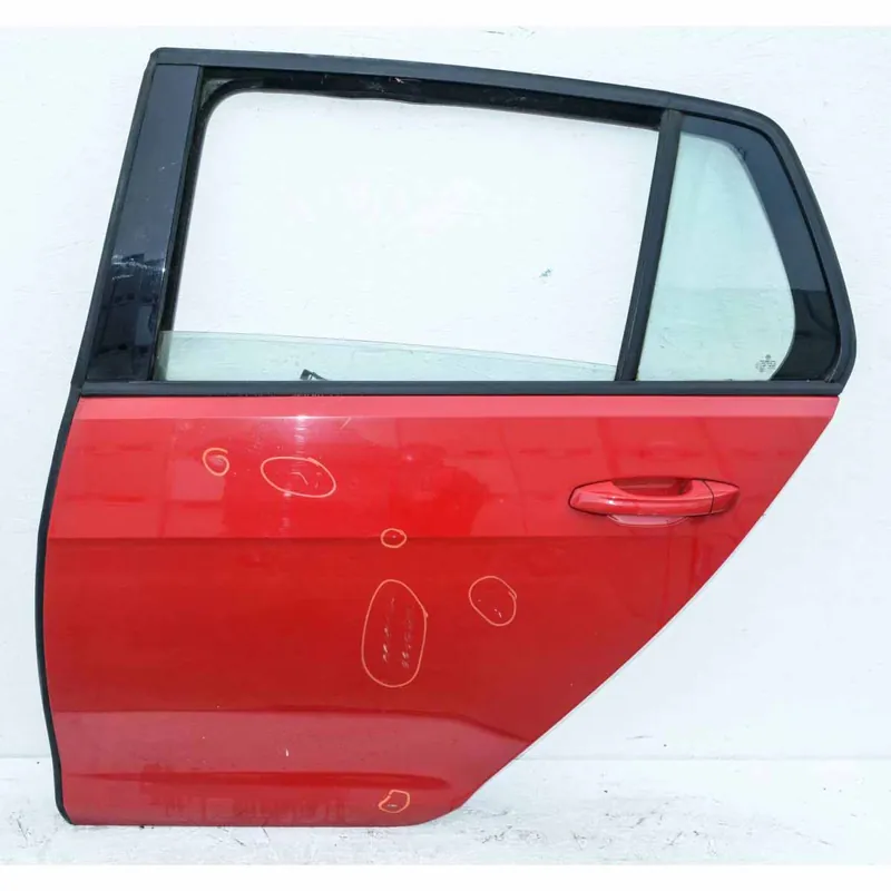 Výprodej dveře zadní levé VW Golf VII 5G0 HB - poškrábaný lak