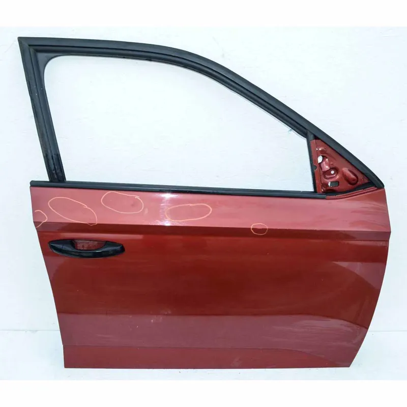 Ihned K Objednání dveře přední pravé ŠKODA Fabia III 6V06V0831312 - lehce poškozené