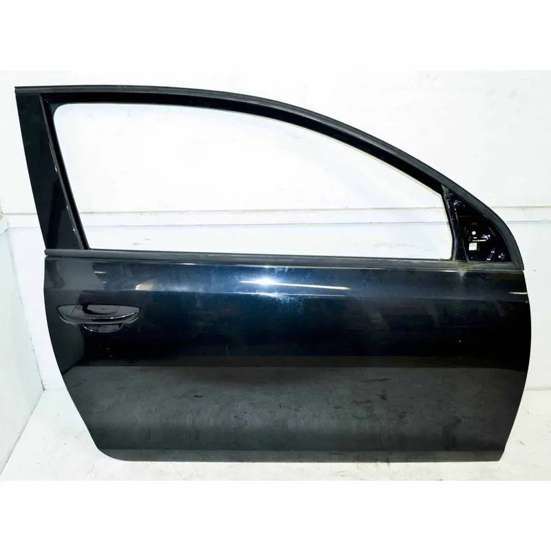 Bezpečná Platba dveře přední pravé VW Golf VI 5K0 HB 3DV5K3831056K - lehce poškrábané