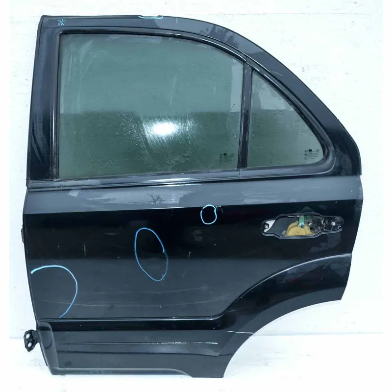 dveře zadní levé KIA Sorento - poškozené Jen Po Omezenou Doba