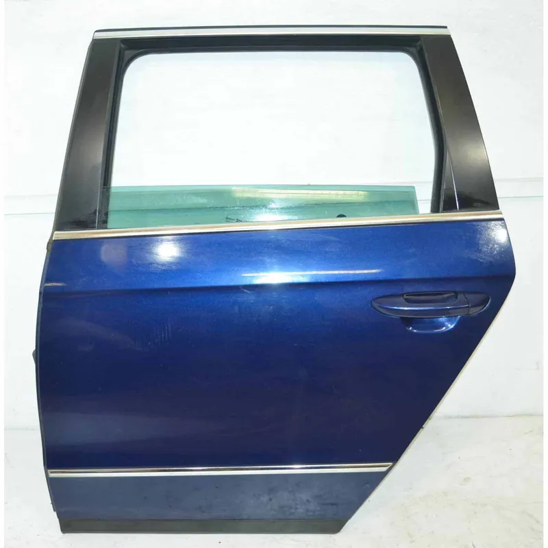 Bezpečná Platba dveře zadní levé VW Passat B6 3C0 combi3C9833055F3C9833055G3C9833055D