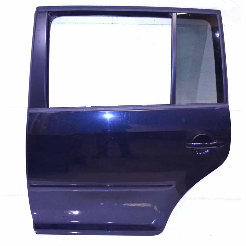 Značkový dveře zadní levé VW Touran 1T01T0833055S - poškrábaný lak