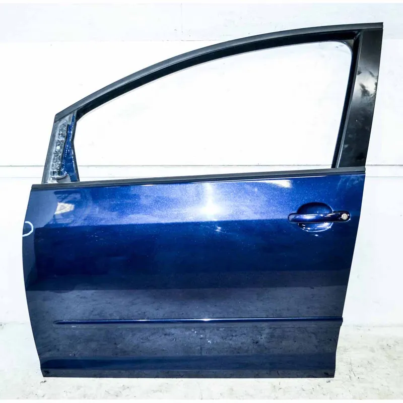 Časově Omezené dveře přední levé VW Golf VI Plus 5M05M0831105E5M0831301P - lehce poškozené