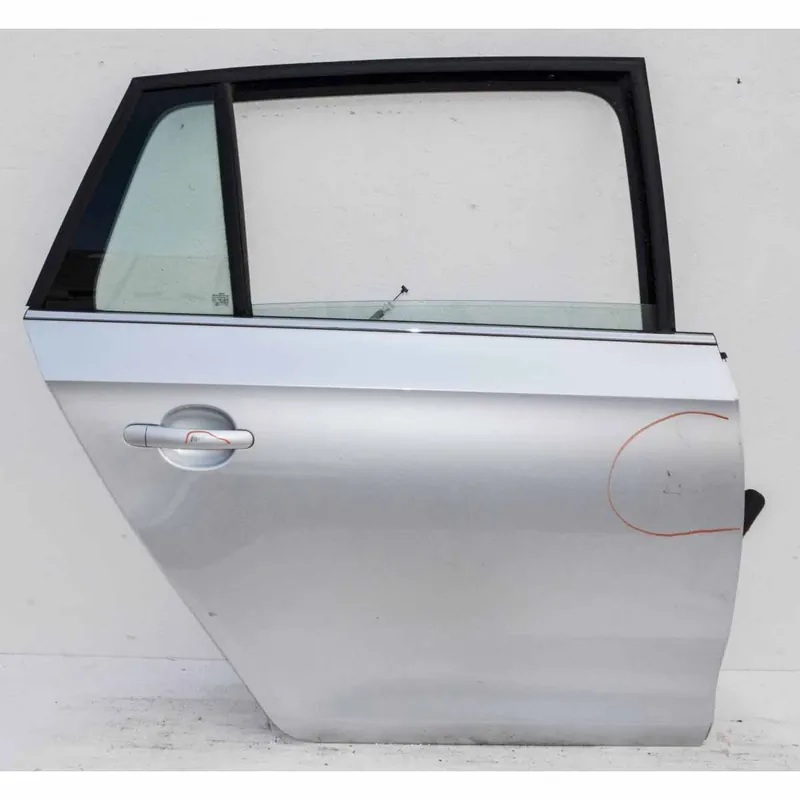 Doprava Zdarma dveře zadní pravé ŠKODA Rapid 5JA Spaceback5JJ833312 - poškozené