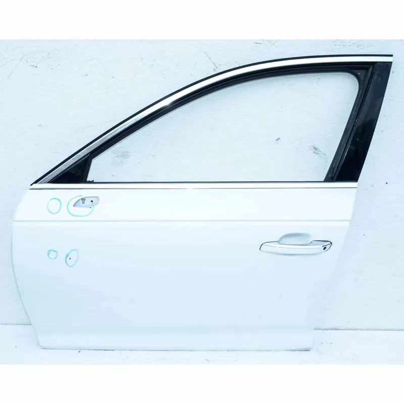 dveře přední levé AUDI A4 8W0 - lehce poškozené Nejprodávanější