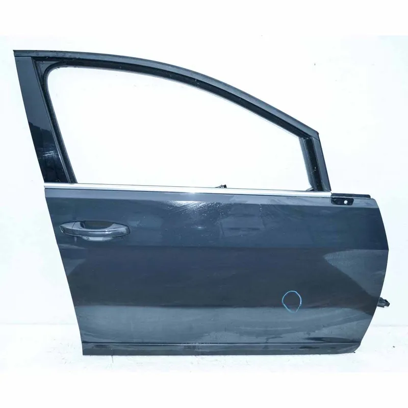 Aktuální dveře přední pravé VW Golf VII 5G0 lift Alltrack5G4831056AS - lehce poškozené