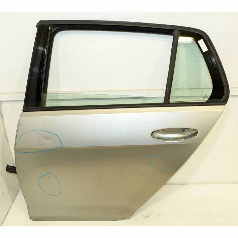 Akce dveře zadní levé VW Golf VII 5G0 (lift)5G4833311K - poškozené