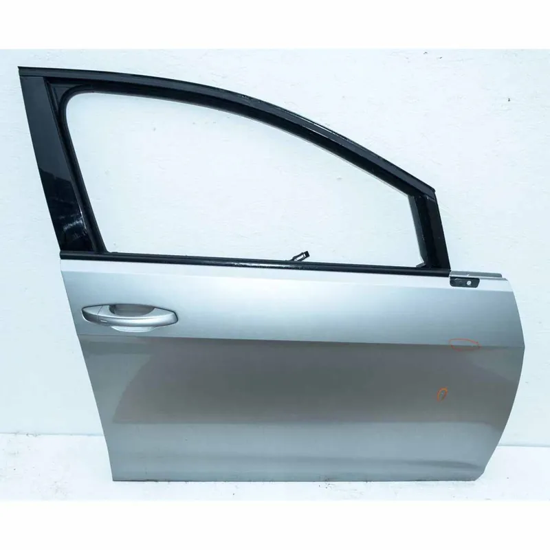 Akce dveře přední pravé VW Golf VII 5G0 lift5G4831056AQ - poškrábaný lak