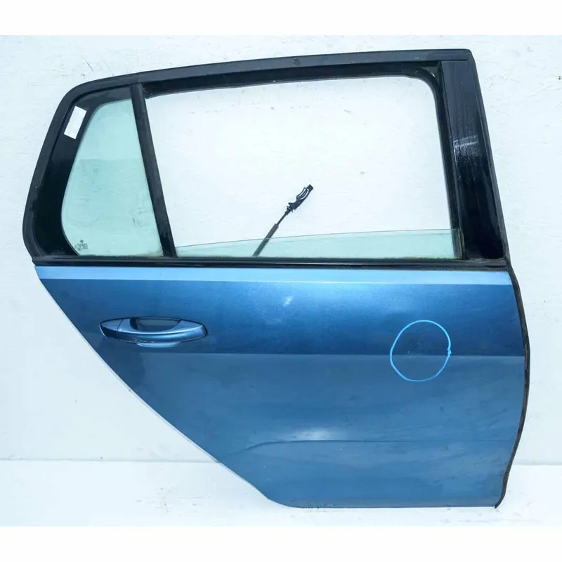 Autentický dveře pravé zadní VW Golf VII 5G0 - poškozené