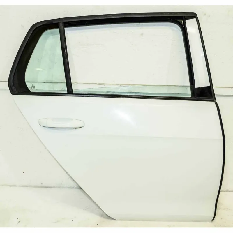 Akce dveře zadní pravé VW Golf VII 5G0 HB5G4833056AD - lehce poškrábaný lak