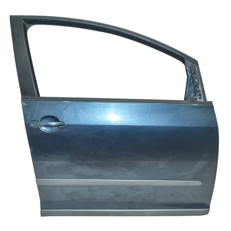 Bezpečná Platba dveře přední pravé VW Golf V Plus 5M0 Cross5M0831302P5M0831106E - lehce poškozené