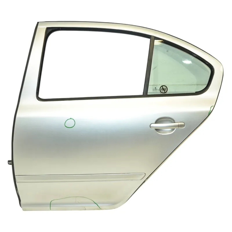 Ihned K Objednání dveře zadní levé ŠKODA Octavia II 1Z0 (lift) sedan1Z5833055 - lehce poškozené