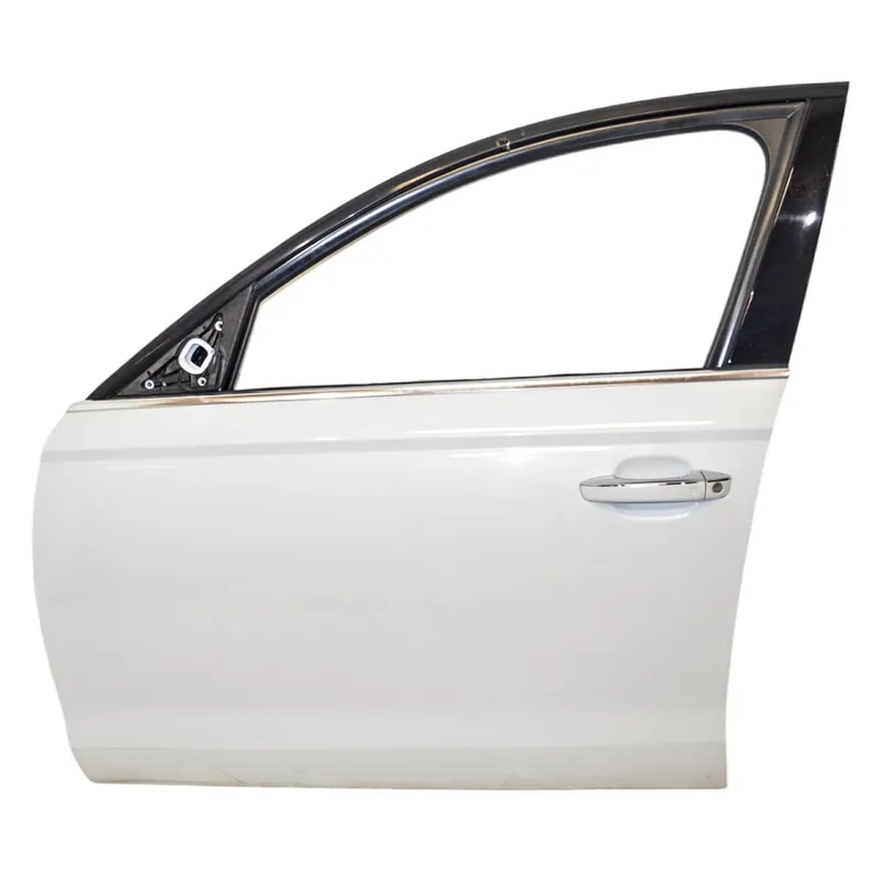 dveře přední levé AUDI A6 4G0 lift4G0831051 - lehce poškrábané Rychlé Dodání