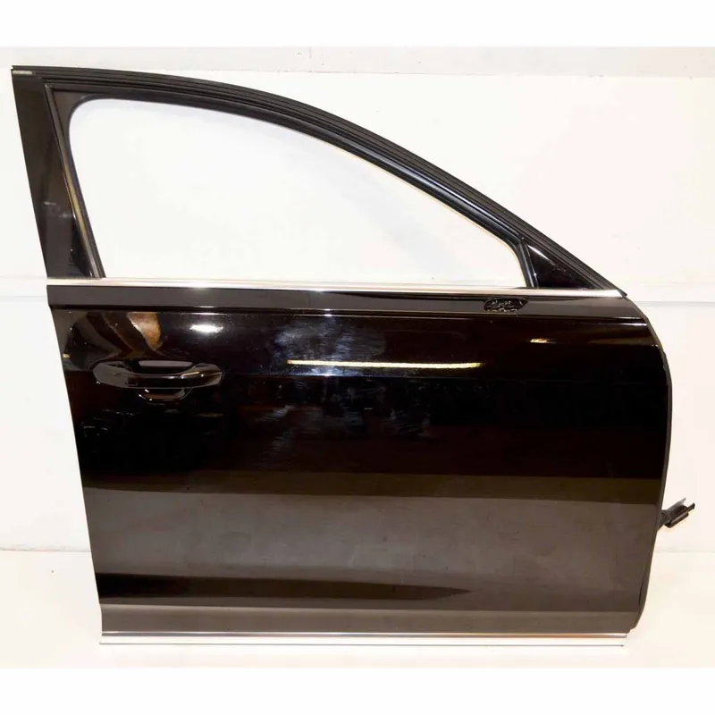 Cenově Výhodný dveře přední pravé AUDI A8 4N04N0831052A - poškrábaný lak