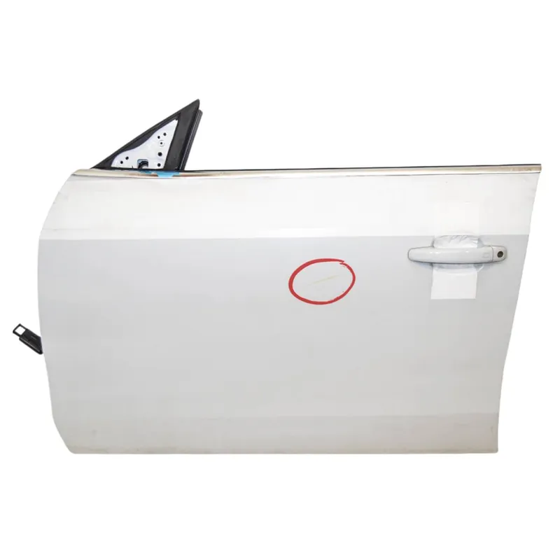 dveře přední levé AUDI A5 8T0 lift Sportback8T8831051C - lehce poškrábaný lak Levný