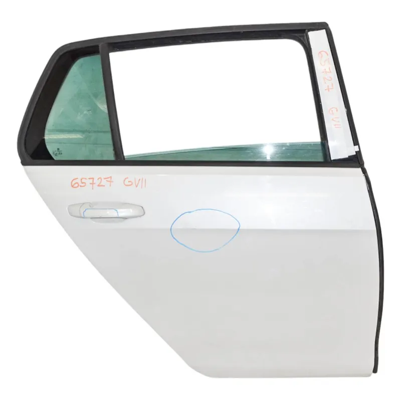 Aktuální dveře zadní pravé VW Golf VII 5G0 lift HB5G4833056AB - poškozené