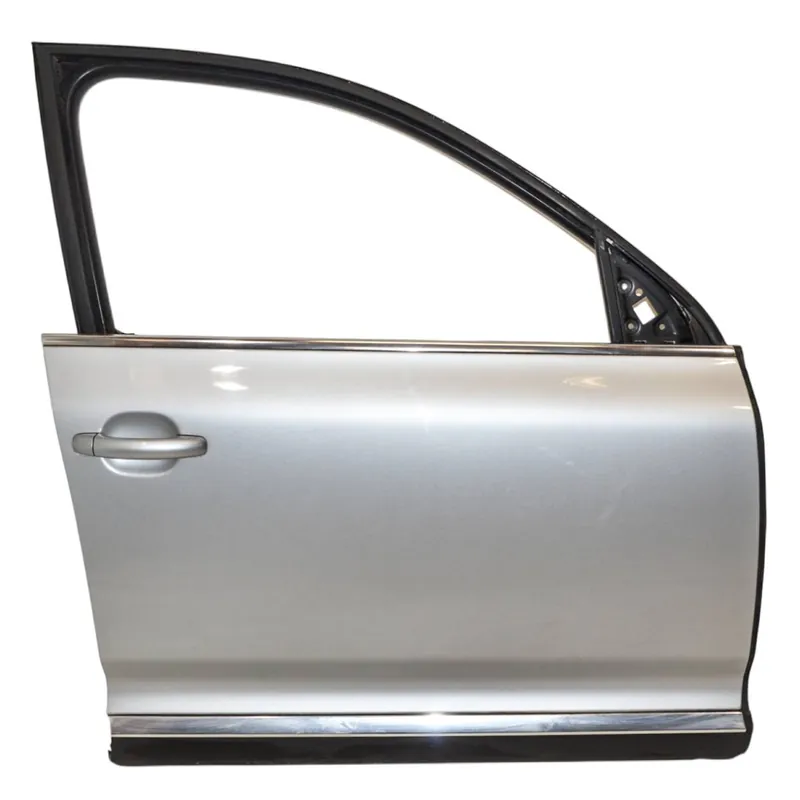 Výhodná Nabídka dveře přední pravé VW Touareg 7LA 7L67L0831056L - lehce poškrábané