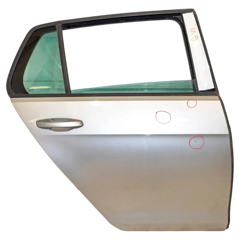 Bezpečná Platba dveře zadní pravé VW Golf VII 5G0 lift HB5G4833056AC5G4833056AD - poškozené