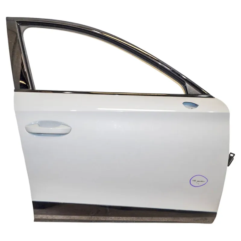 dveře přední pravé CUPRA Formentor 5FF5FF831052A - poškozené Výhodná Nabídka