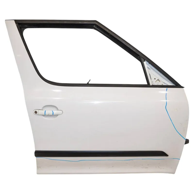 dveře přední pravé ŠKODA Yeti 5L0 (lift)5L0831312C 5L0831056 - opravované, poškozený lak Zlevněný