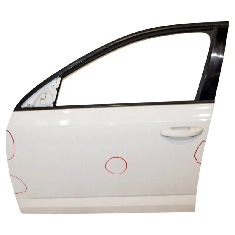 dveře přední levé ŠKODA Octavia III 5E0 (lift)5E08310515E0831051A/B - poškozený lak Dokud Zásoby Vydrží