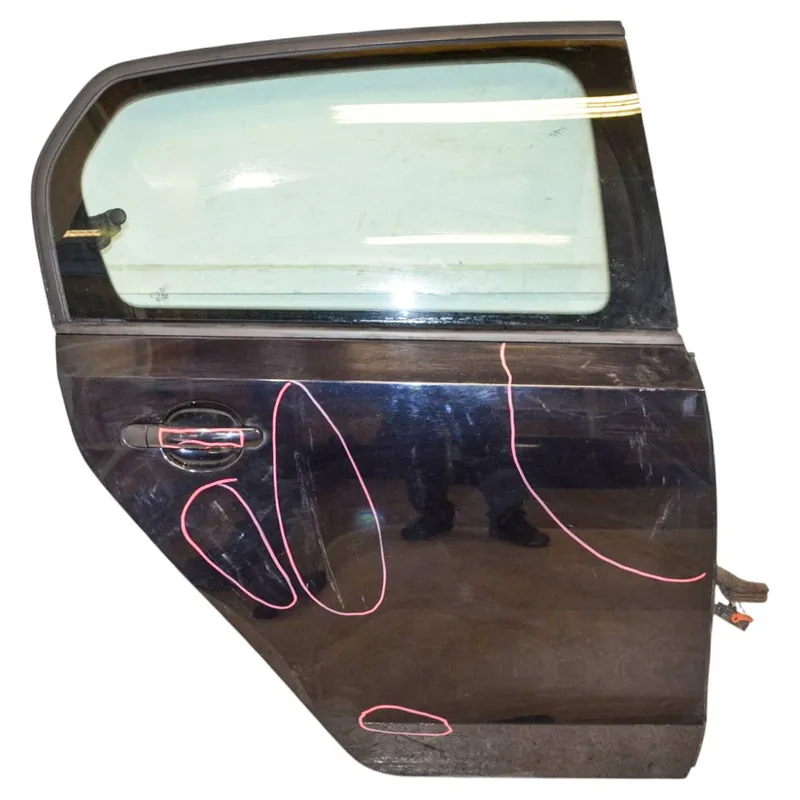 Vrácení Zdarma dveře zadní pravé VW UP! 1S01S4833312E - poškrábaný lak