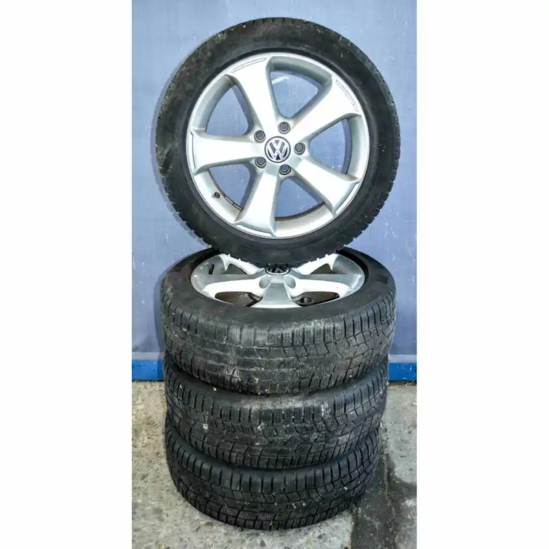 VW Scirocco 1K8 sada kol SIMA s pneu 205/50 R17 6,5Jx17H2 ET391K80714978Z8 Expresní Doručení