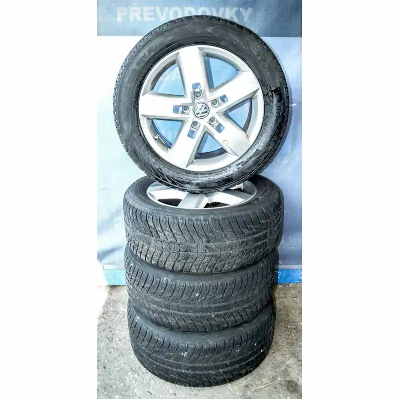 VW Touareg 7P0 sada kol s pneu 265/50 R19 8,5Jx19H2 ET597P6601025D - poškozené, zímní Bezpečná Platba