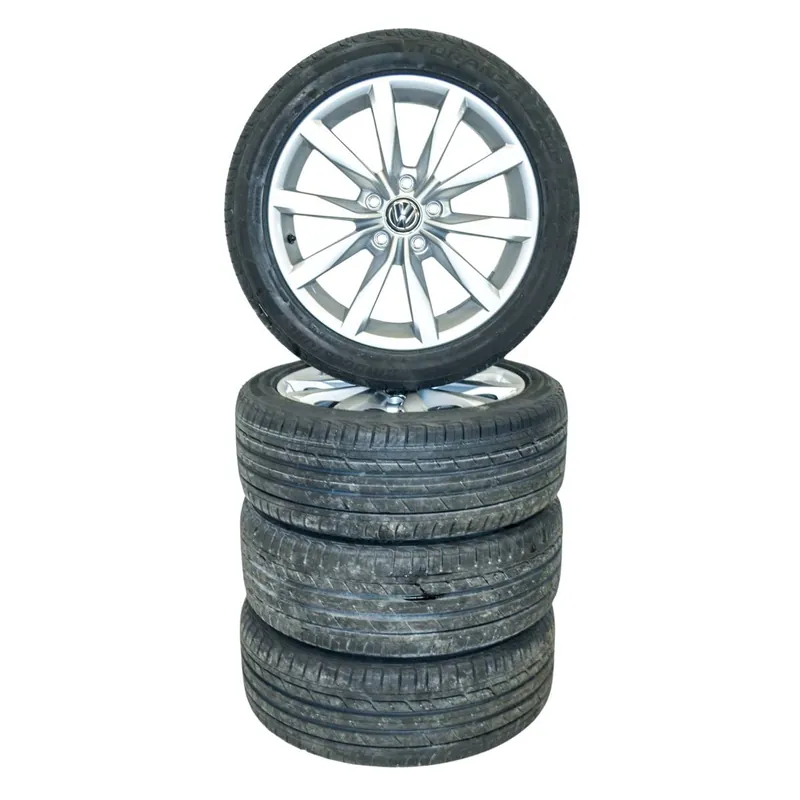 VW Golf VII 5G0 lift sada kol DIJON s pneu 225/45 R17 7Jx17H2 ET495G0601025BF/CH8Z8 Akce