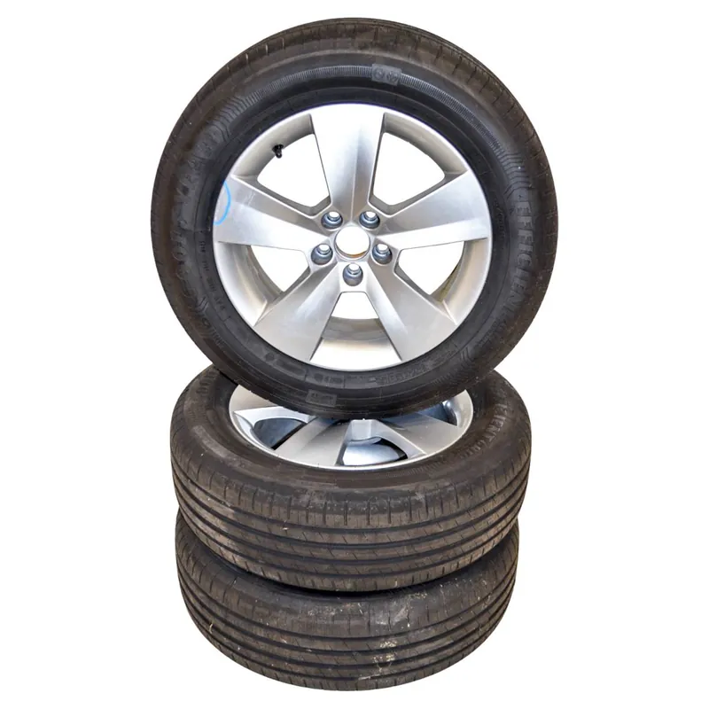 ŠKODA Kamiq 658 sada kol ORION s pneu - 3 ks 205/60 R16 6Jx16H2 ET38657601025 - poškráb. Poslední Šance