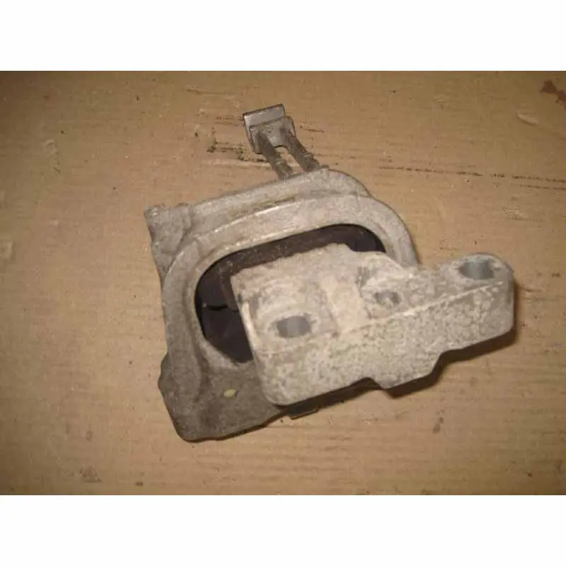 Super Cena silentblok motoru ŠKODA Octavia III 5E0 1,0 TSI5Q0199262CK