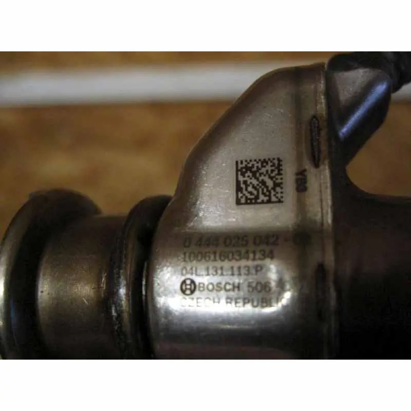 Výhodná Nabídka vstřikovací tryska redukčního prostředku ŠKODA Kodiaq 565 2,0 TDI04L131113P