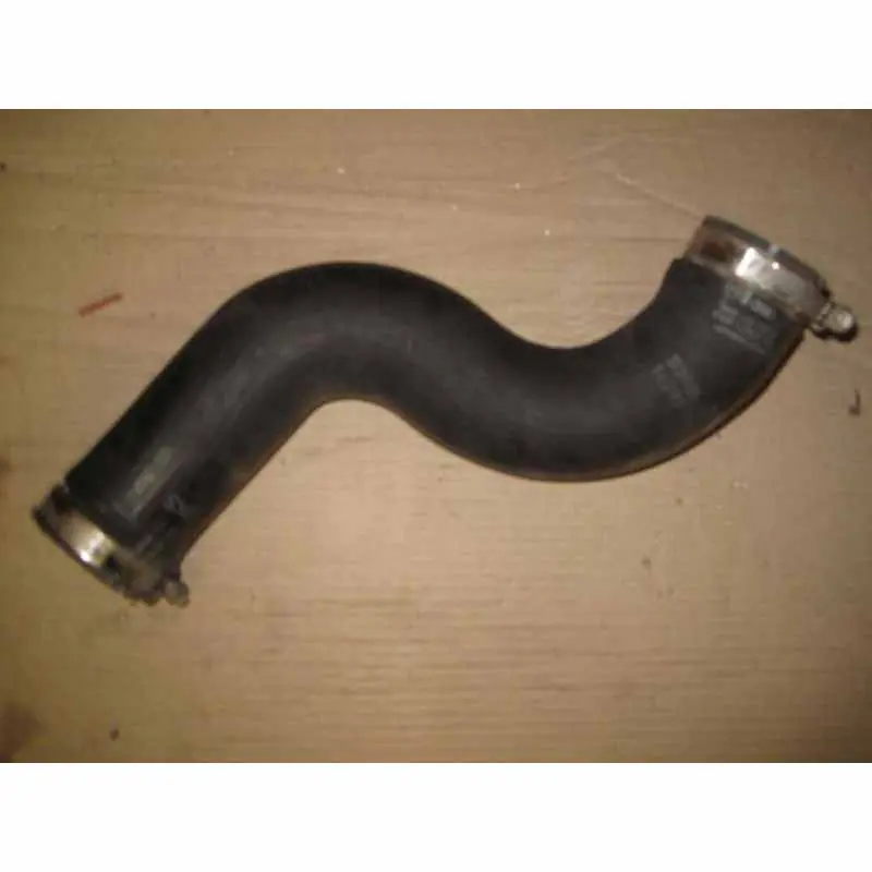 Nakupujte Hned hadice intercooler VAG8K0145737Q