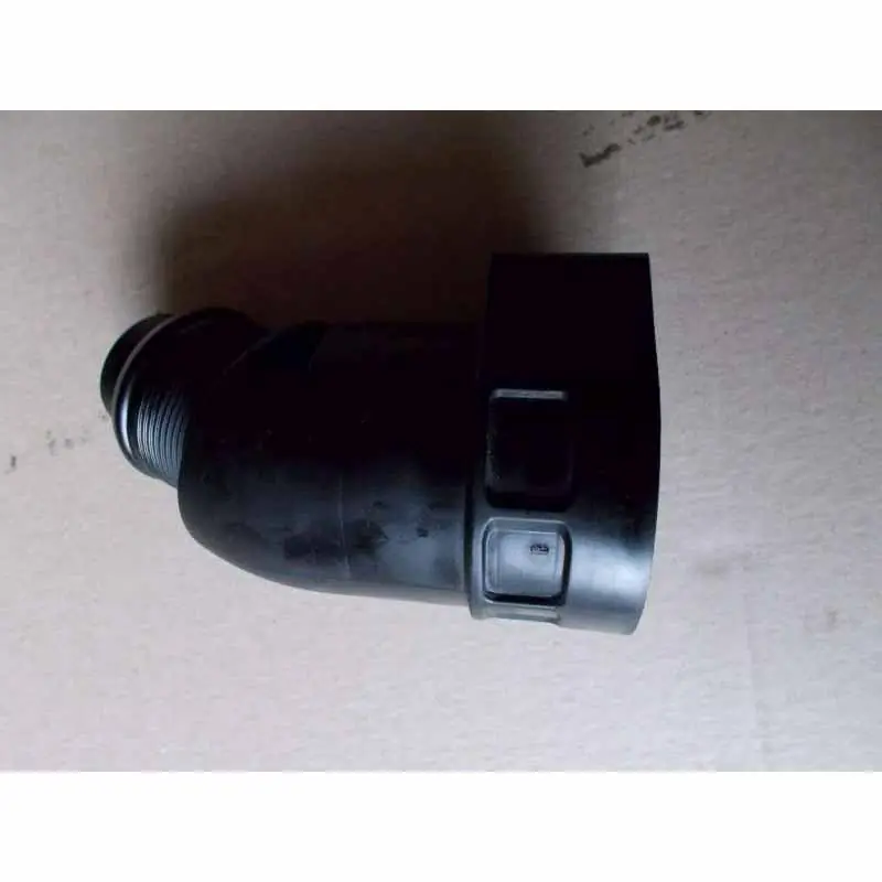 tlumítko turbodmychadla VW Passat B8 3G0 ŠKODA Superb III 3V0 1,6 TDI DCX 88 kW 04L131111Q Horká Nabídka