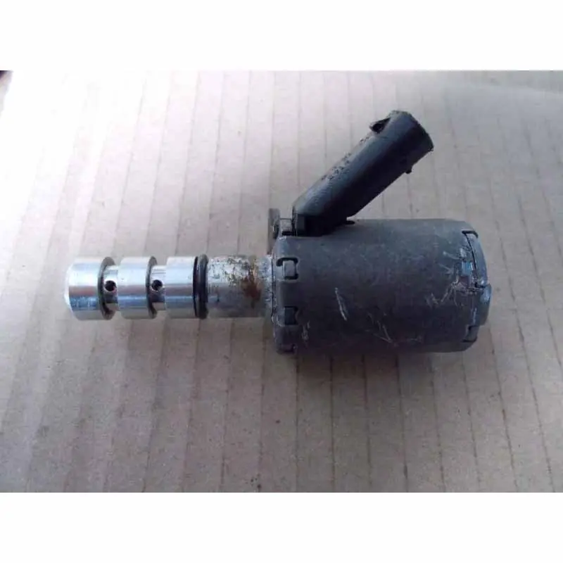 Expresní Doručení regulační ventil pro olejové čerpadlo ŠKODA Octavia III 5E02,0 TDI04L906455B