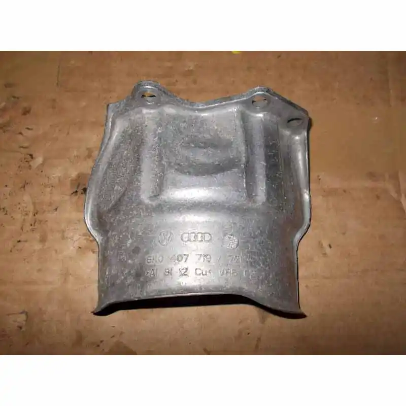 tepelný štít AUDI Q5 8R0 lift S-line 3,0 TDI CGQ 230kW8K0407719 Akční Cena