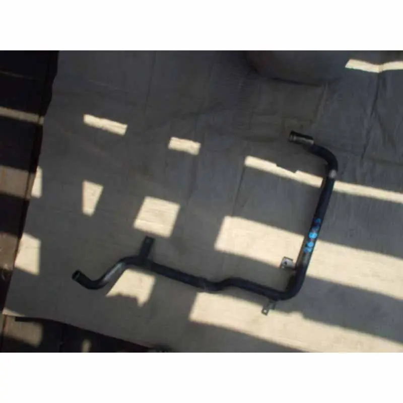 trubka odvětrání pro blok válců VAG058103213C Oblíbený