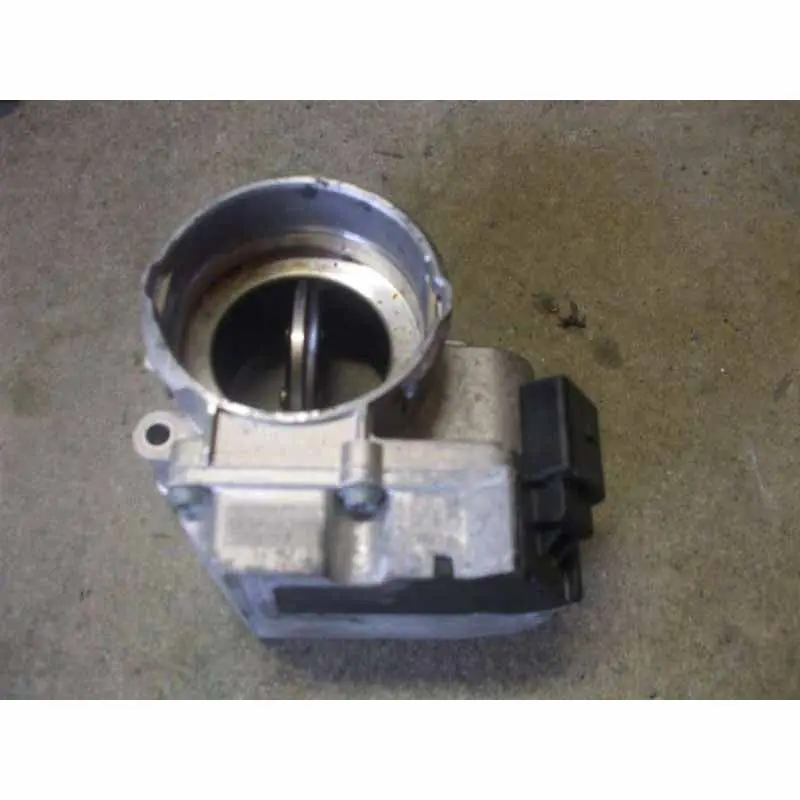 škrtící klapka VAG 1.9 TDI 2.0 TDI03G128063C Aktuální
