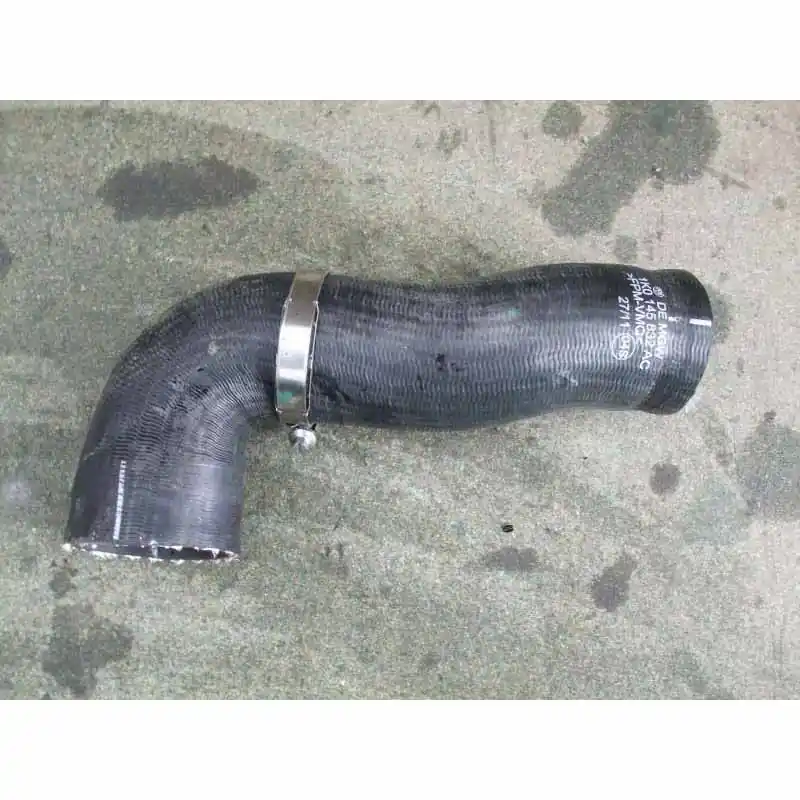 hadice intercooler ŠKODA Superb II 3T01K0145832AC1K0145832AF Zlevněný