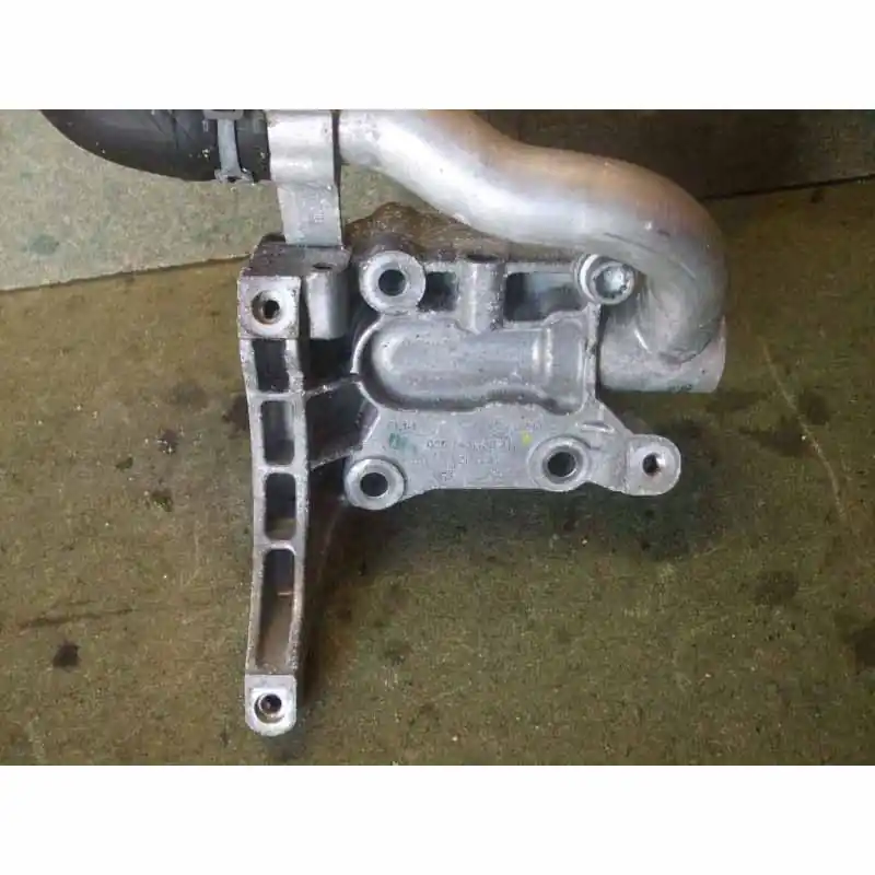 držák klimakompresoru AUDI A7 sportback059145169AN Odeslání Ihned